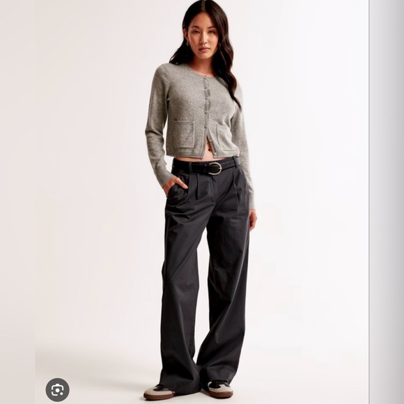 Abercrombie & Fitch Pants - Abercrombie & Fitch Sloane Low Rise Tailored Twill Pant – Dark Grey